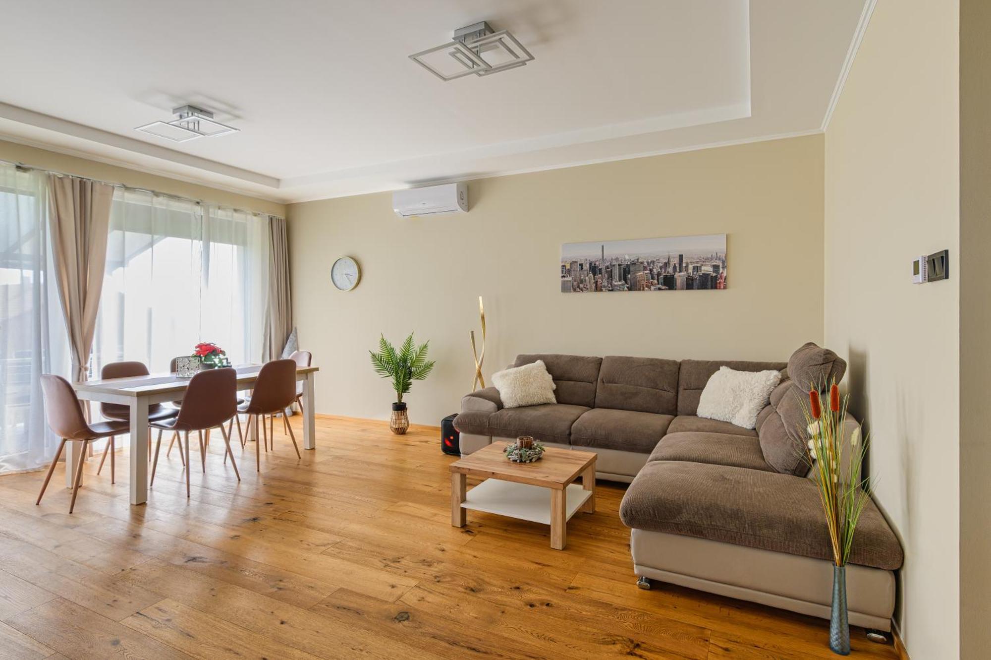 Abg House Ecser 外观 照片